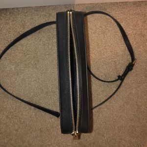 Michael Kors Bags - Michael Kors Crossbody Bag Michael Kors Bags - Michael Kors Crossbody Bag